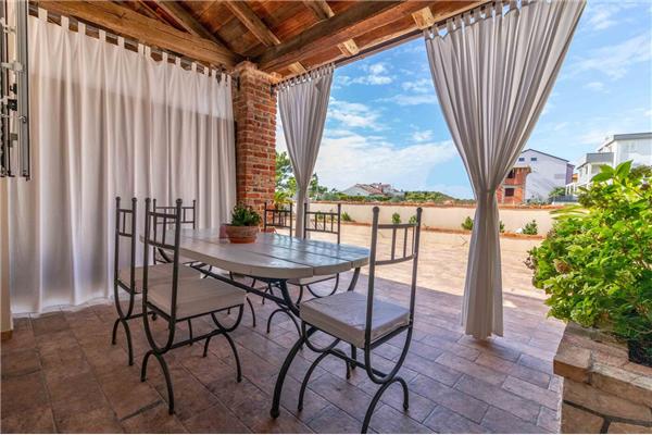 Apartment A1, for 6 persons