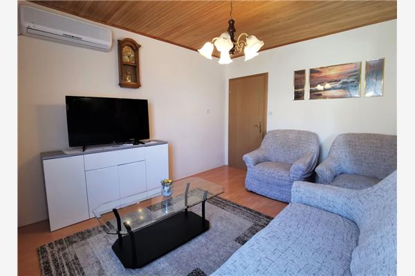 Apartment A3, for 5 persons