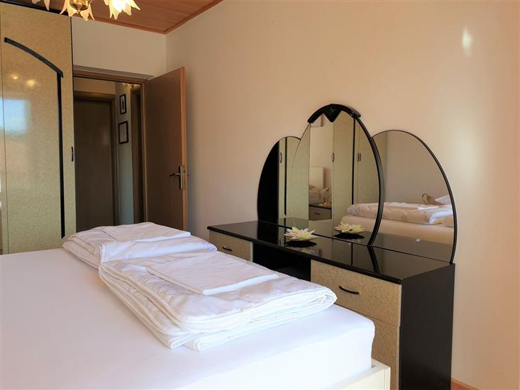 Apartment A3, for 5 persons