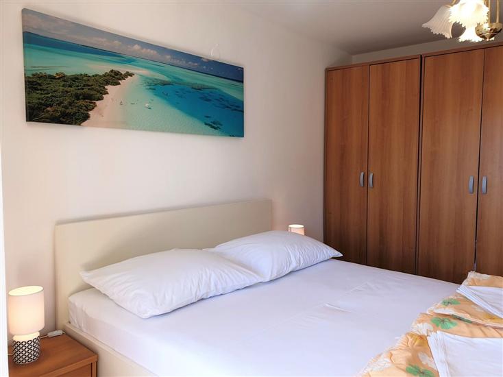 Apartment A3, for 5 persons