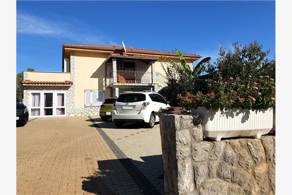 Apartment A3, for 5 persons