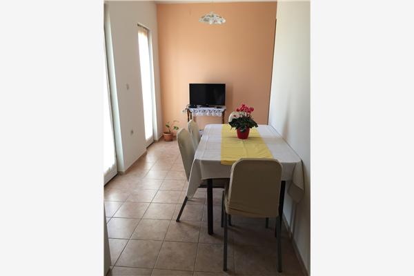 Apartment A1, for 6 persons