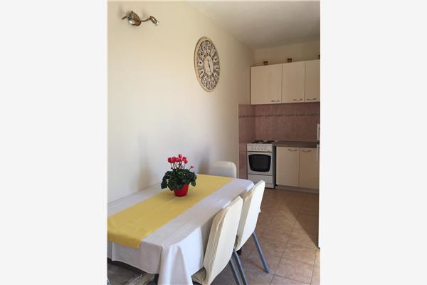 Apartment A1, for 6 persons