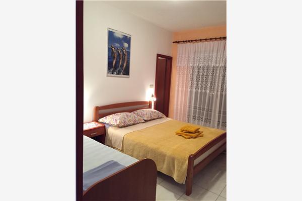 Apartment A1, for 6 persons