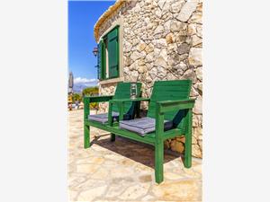 Holiday homes Middle Dalmatian islands,BookGetawayFrom 585 €