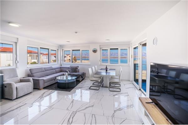 Apartment A1, for 6 persons