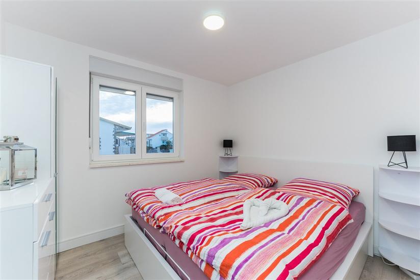 Apartment A1, for 6 persons