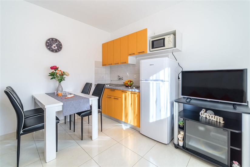 Apartment A2, for 5 persons