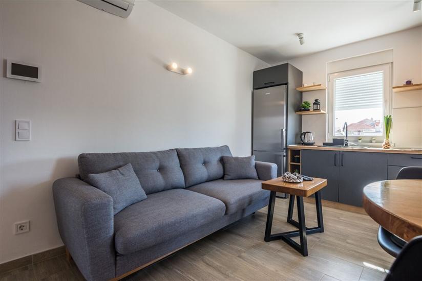 Apartment A2, for 6 persons