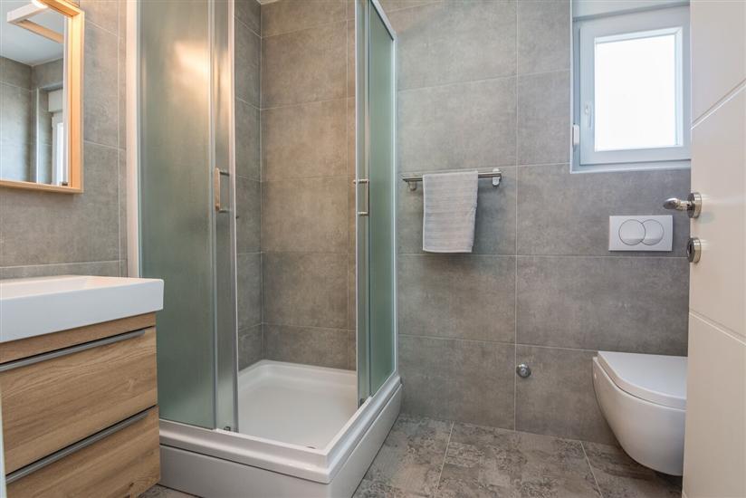 Apartment A4, for 6 persons