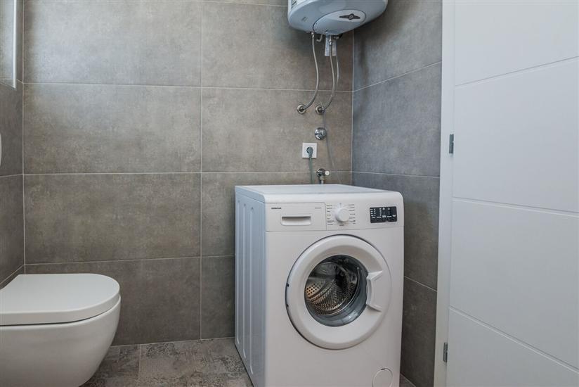 Apartment A4, for 6 persons