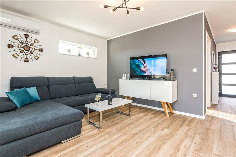 House K1, for 8 persons