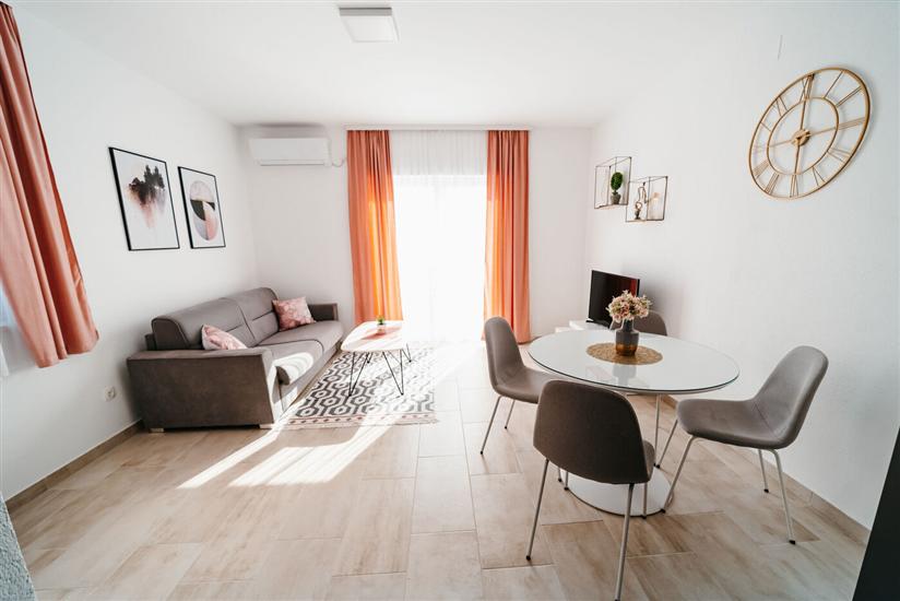 Apartment A3, for 6 persons