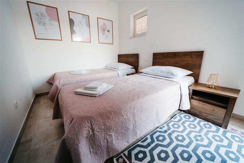 Apartment A3, for 6 persons