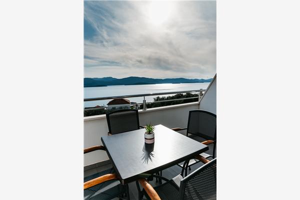 Apartment A3, for 6 persons