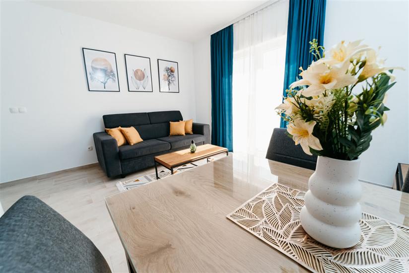 Apartment A4, for 6 persons