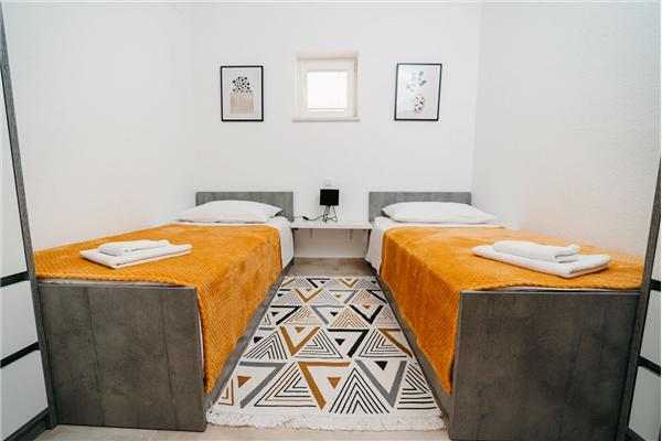 Apartment A4, for 6 persons