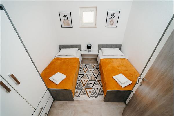 Apartment A4, for 6 persons