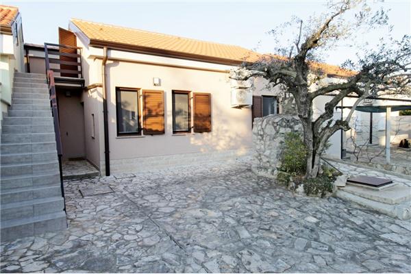 Lägenhet A1, för 5 personer