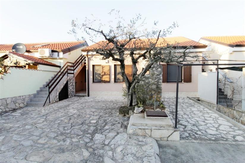 Lägenhet A1, för 5 personer