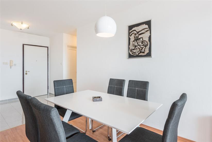 Apartment A1, for 6 persons