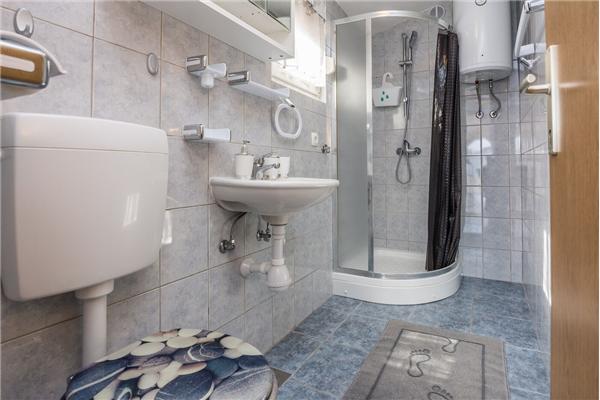 Apartment A1, for 6 persons