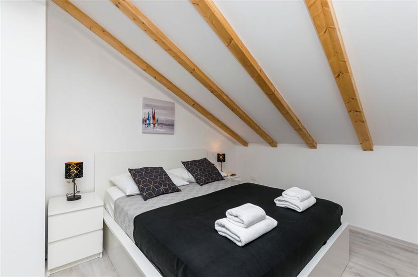 Apartment A4, for 4 persons