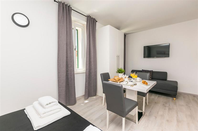 Apartment A2, for 3 persons