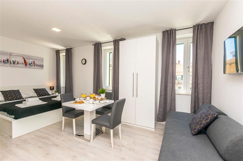 Apartment A2, for 3 persons