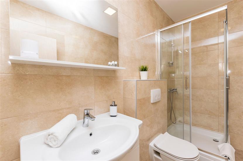 Apartment A2, for 3 persons