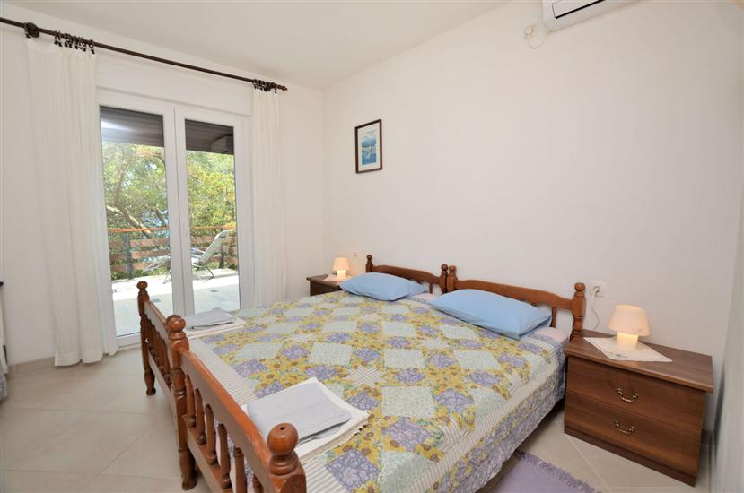 Apartment A1, for 7 persons