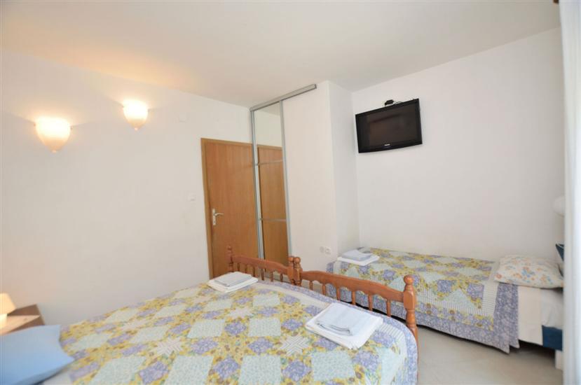 Apartment A1, for 7 persons
