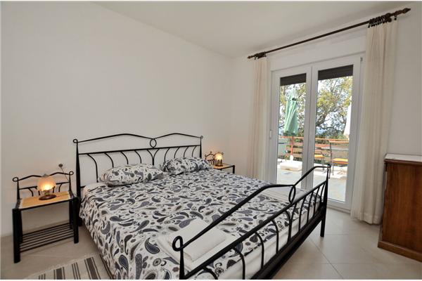 Apartment A1, for 7 persons