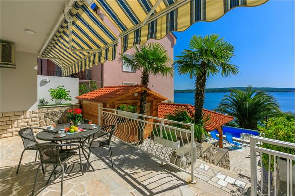 House A1, for 10 persons