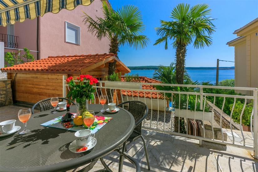 House A1, for 10 persons