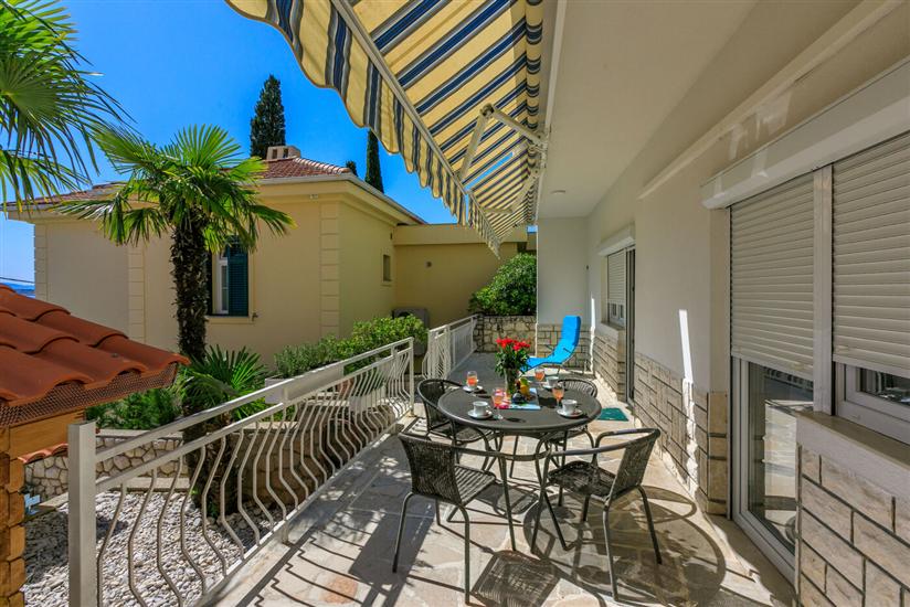 House A1, for 10 persons