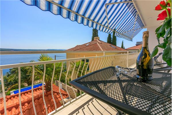 House A1, for 10 persons