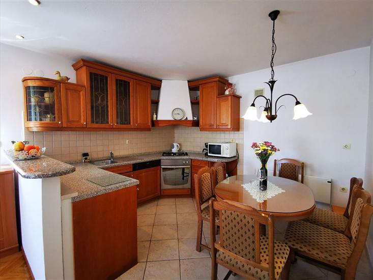 Apartman A1, na 5 osebe