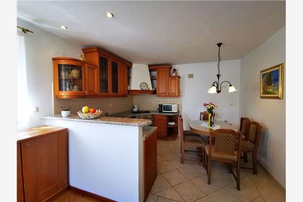 Apartman A1, na 5 osebe