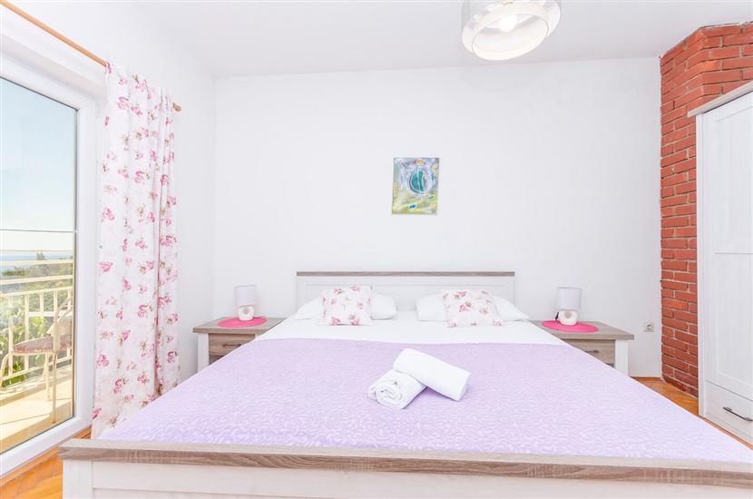 Apartment A1, for 6 persons