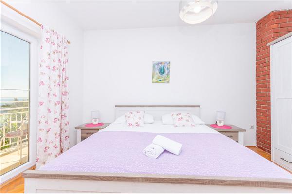 Apartment A1, for 6 persons