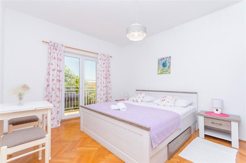 Apartment A1, for 6 persons