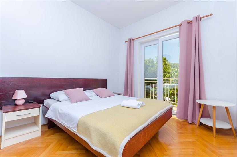 Apartment A1, for 6 persons