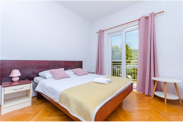 Apartment A1, for 6 persons