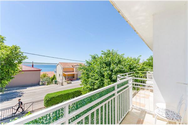 Apartment A1, for 6 persons