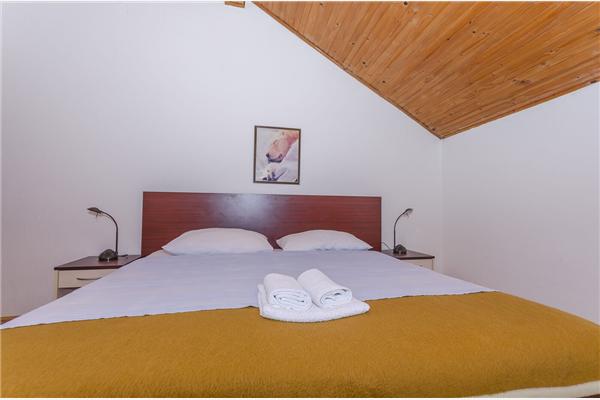 Apartment A2, for 6 persons