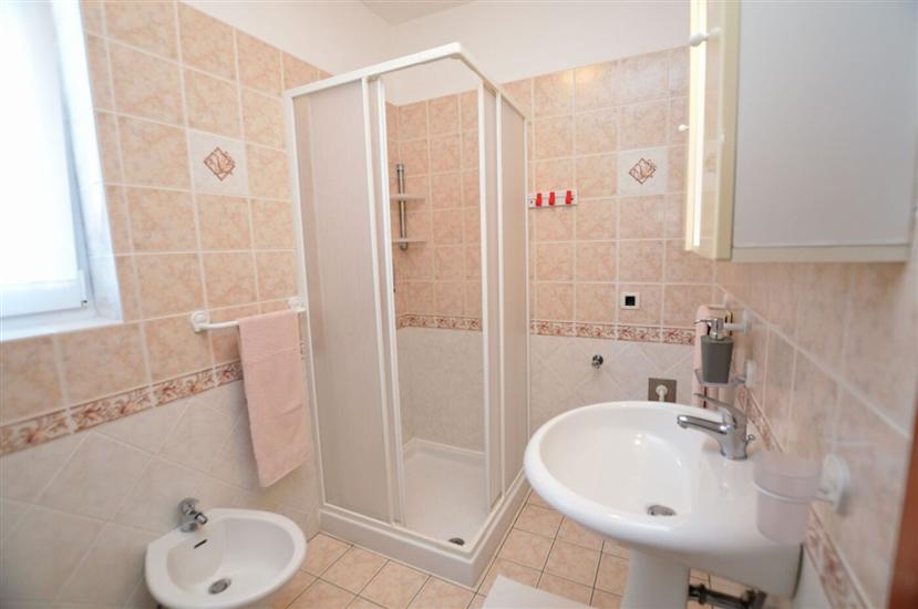 Apartment A1, for 6 persons