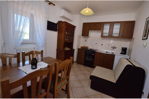 Apartment A2, for 4 persons