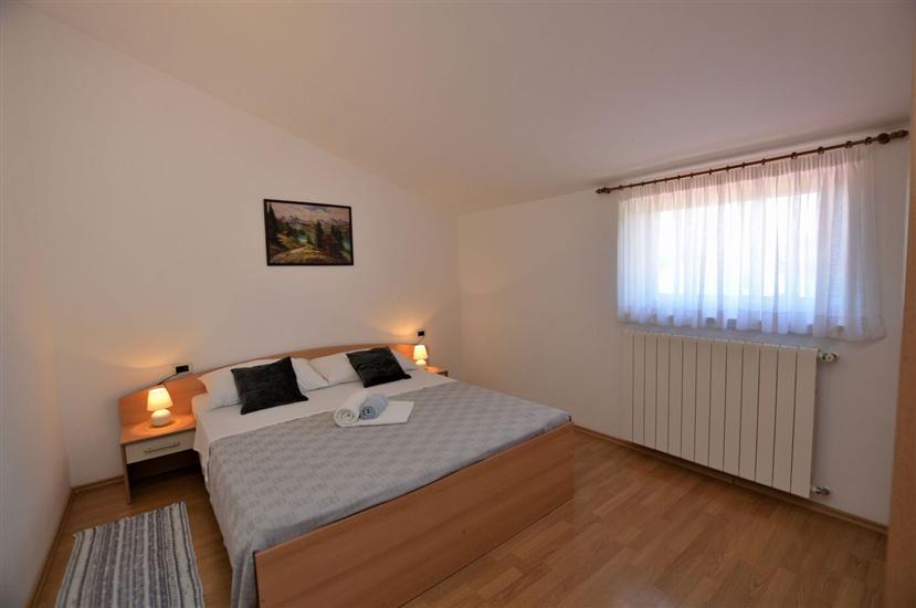 Apartment A3, for 7 persons