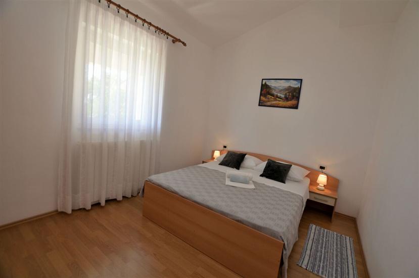 Apartment A3, for 7 persons